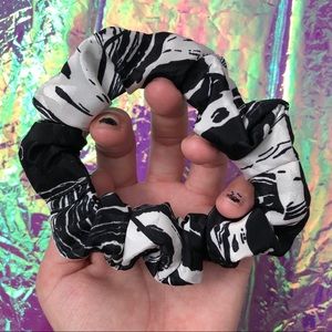 Black & White Marble Polyester Satin Srunchies